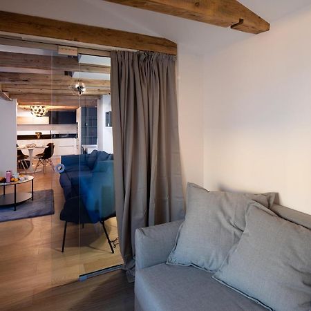 ריגה Merkela Loft Apartment Beside Vermanes Park מראה חיצוני תמונה