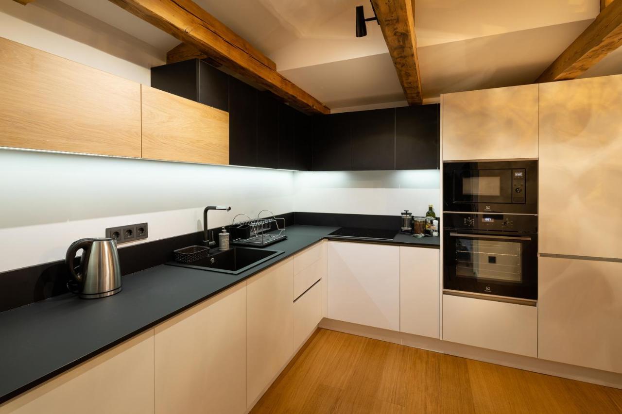 ריגה Merkela Loft Apartment Beside Vermanes Park מראה חיצוני תמונה