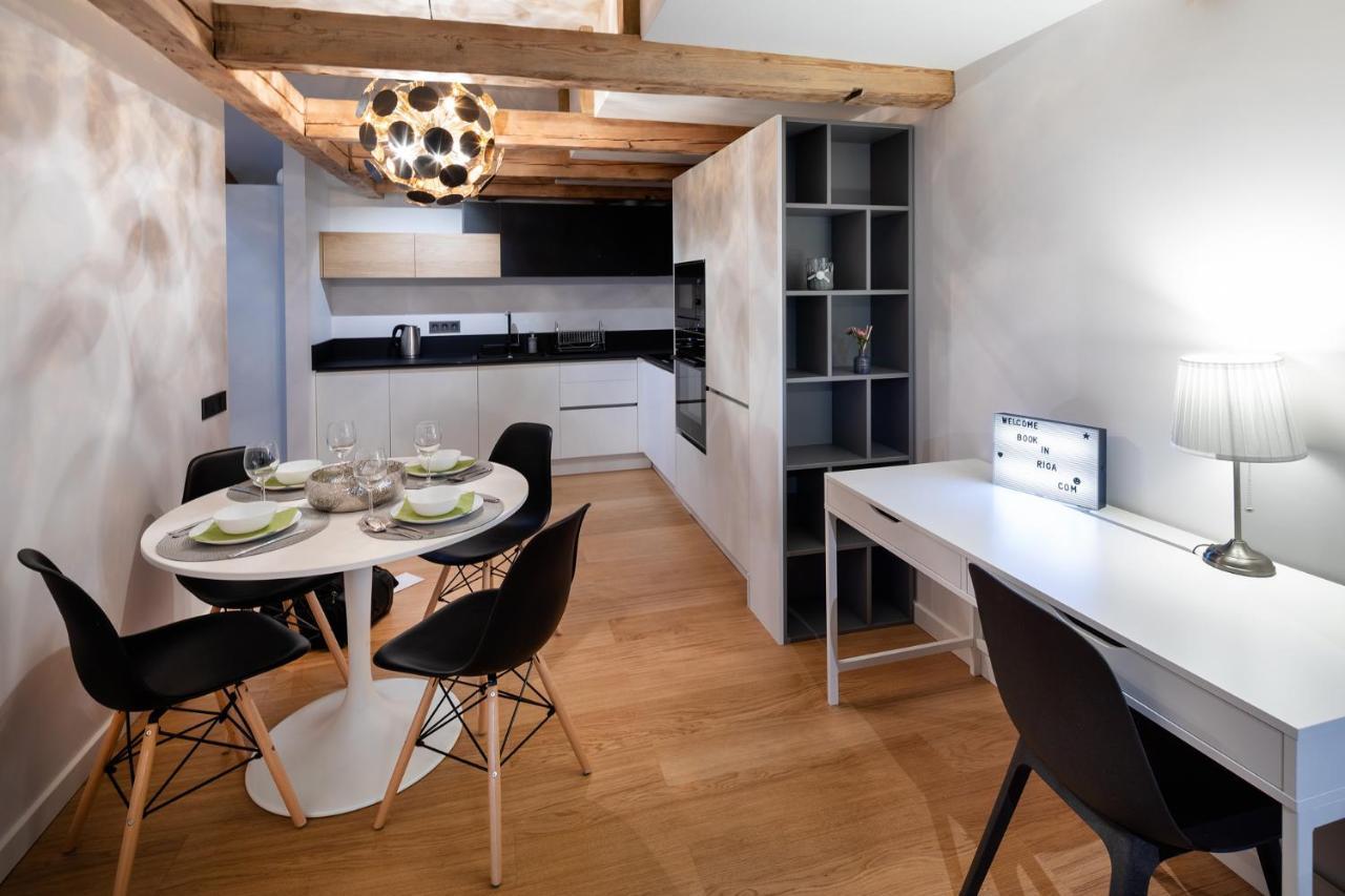 ריגה Merkela Loft Apartment Beside Vermanes Park מראה חיצוני תמונה