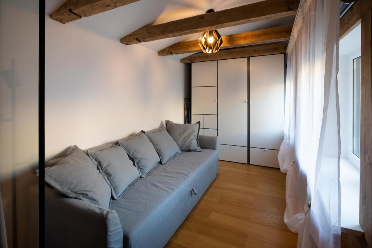 ריגה Merkela Loft Apartment Beside Vermanes Park מראה חיצוני תמונה